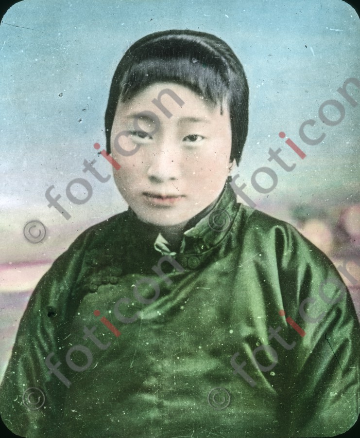 Junge chinesische Frau ; Young chinese woman - Foto simon-173a-008.jpg | foticon.de - Bilddatenbank für Motive aus Geschichte und Kultur